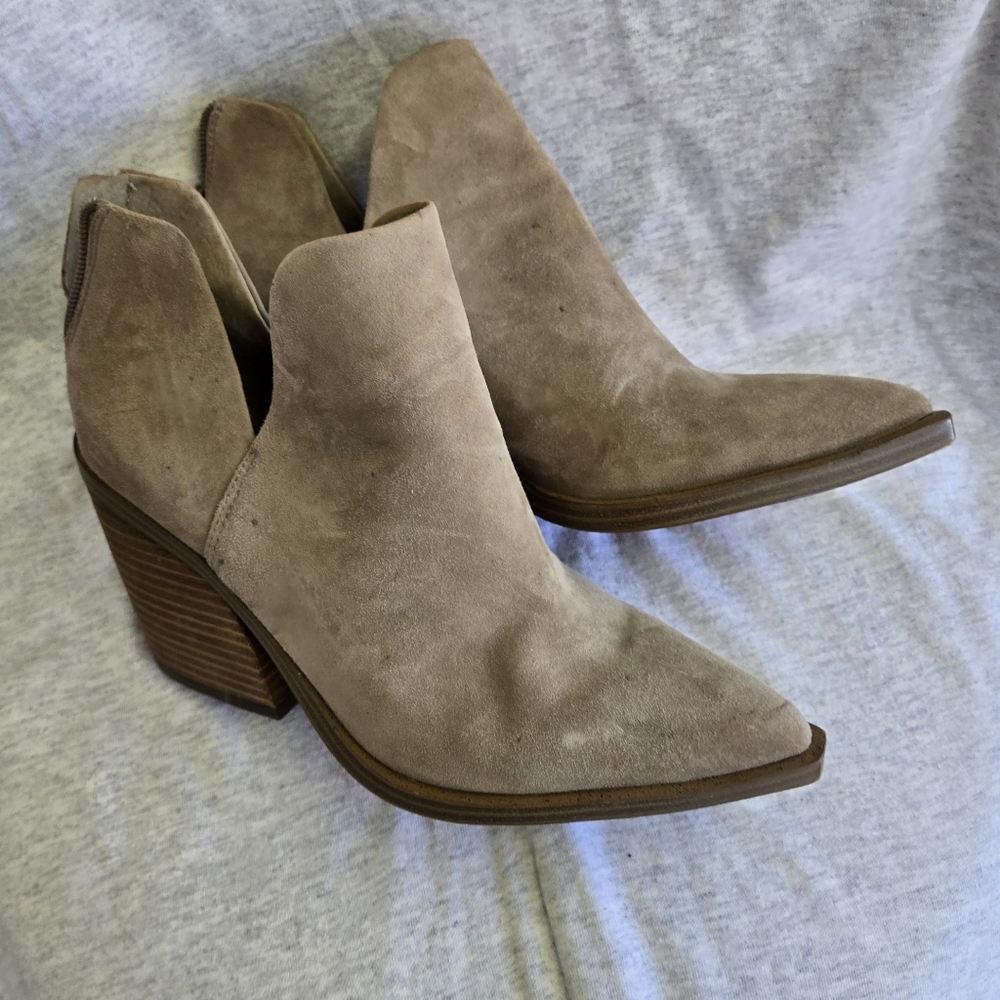 Vince Camuto GIGIETTA BOOTIE Size 7.5 - Picture 8 of 11